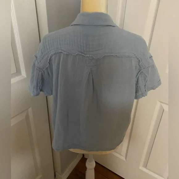 We the Free Light Blue Crinkle Crop Camp Shirt - Picture 2 of 6